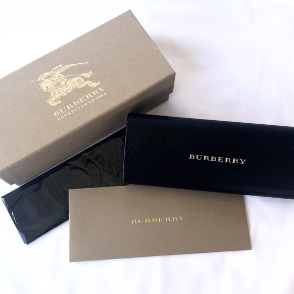 NEW Burberry Sunglasses/Eyeglasses Case with Box - Picture 1 of 4